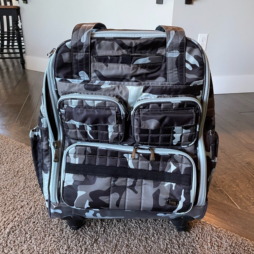 NWOT LUG Puddle jumper wheelie 2 Camo ice limited edition print. Never used